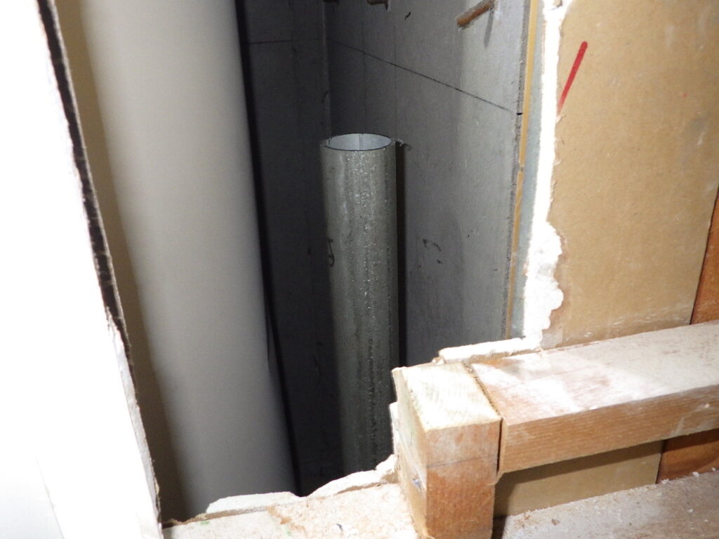 画像：既存管切断