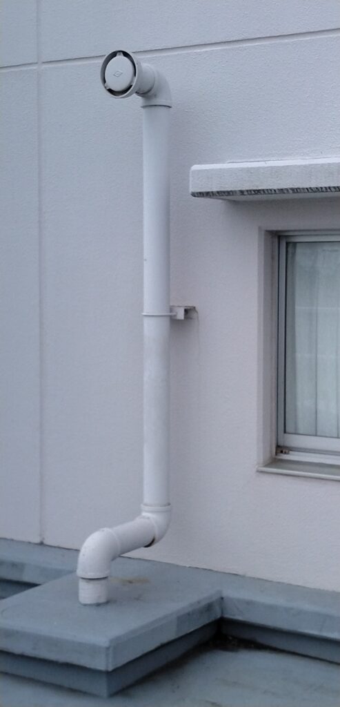 画像：既存通気管