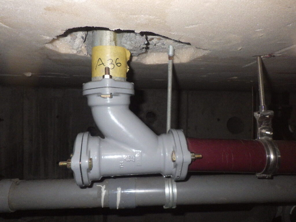 画像：配管接続