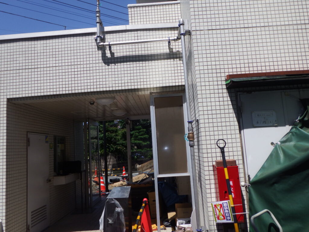 画像：新規給水管外部